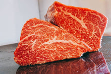 画像をギャラリービューアに読み込む, シャトーブリアンの食べ比べ 150g×2種【米沢牛を広めた男 鈴木さん親子の米沢牛&黒毛和牛】